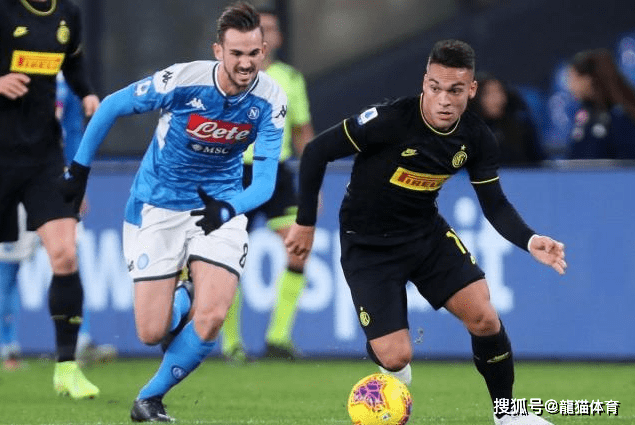  意大利杯半决赛，国际米兰逆转那不勒斯