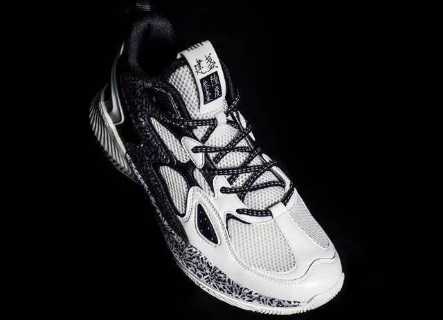  篮球鞋科技再升级，助力球员突破极限