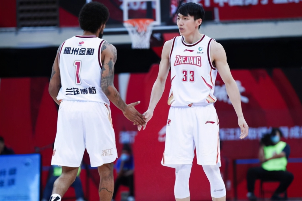  胡金秋狂砍38分广厦击败上海迎五连胜