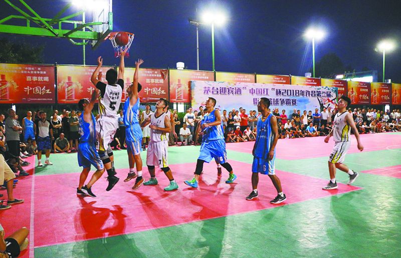  街头篮球争霸赛，民间高手上演扣篮盛宴